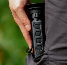 FW-XF2 Monocular de Imagem Térmica com distância de detecção de 1000 m, duração da bateria > 5h e nível de proteção IP65